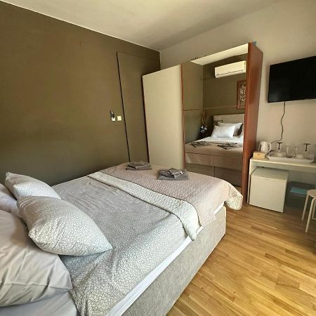 Bonbon Room And Apartment Zara Esterno foto