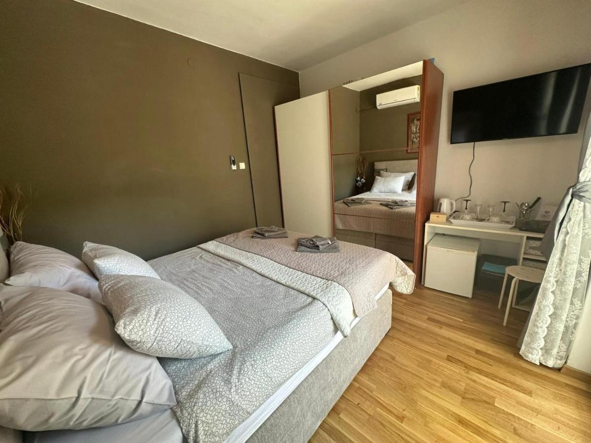 Bonbon Room And Apartment Zara Esterno foto