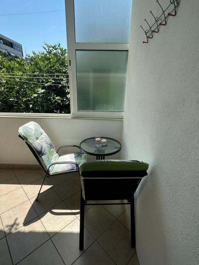 Bonbon Room And Apartment Zara Esterno foto